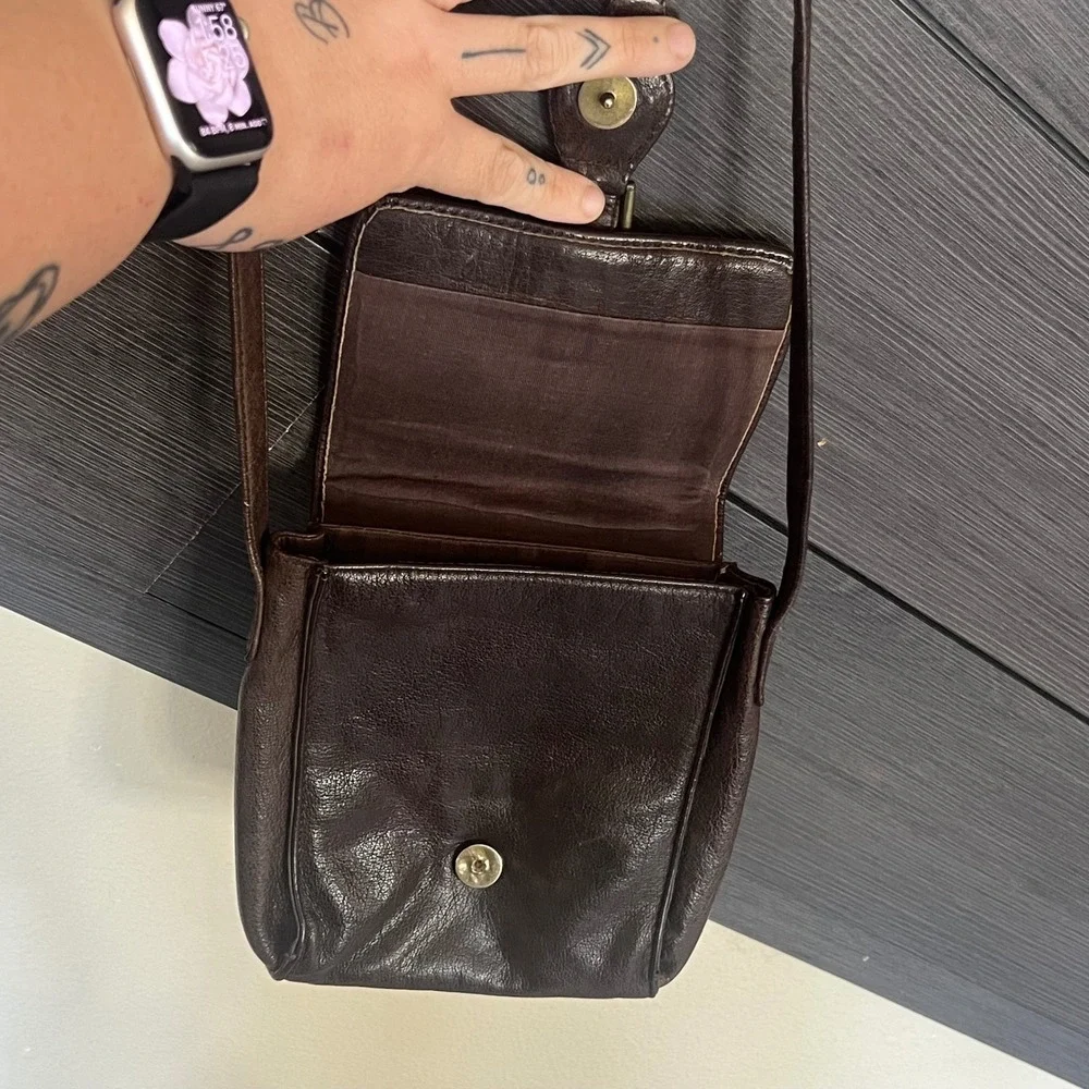 Wilsons‎ Leather Small Brown Crossbody Shoulder Bag
